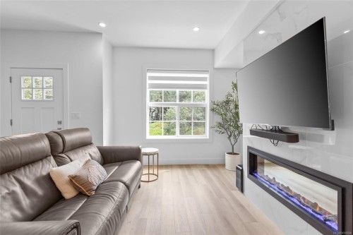 103-624 Strandlund Ave, Langford, BC 