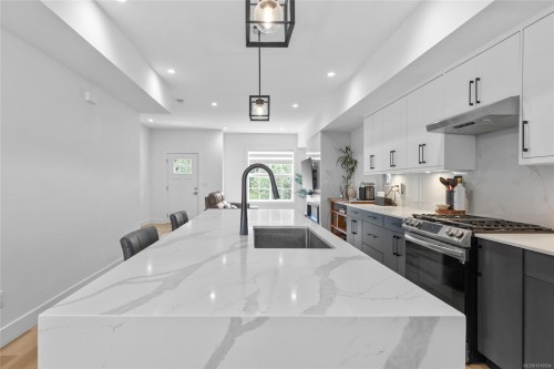 103-624 Strandlund Ave, Langford, BC 