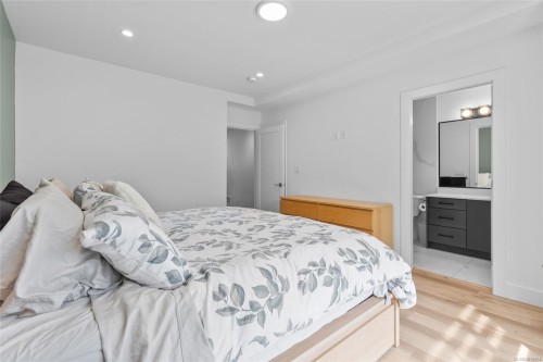 103-624 Strandlund Ave, Langford, BC 