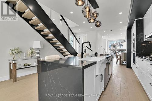 826 Alpine Avenue, Ottawa, ON - Indoor