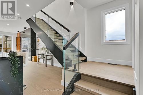 826 Alpine Avenue, Ottawa, ON - Indoor Photo Showing Other Room