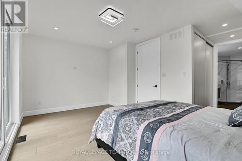 826 Alpine Avenue, Ottawa, ON - Indoor Photo Showing Bedroom
