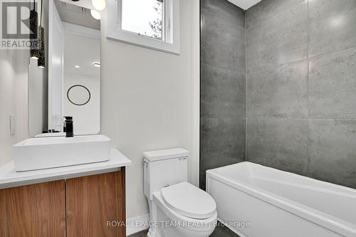 3-pc ensuite - 826 Alpine Avenue, Ottawa, ON - Indoor Photo Showing Bathroom