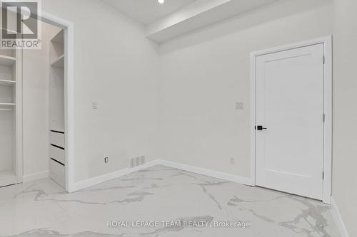 bedroom -Legal apartment - 826 Alpine Avenue, Ottawa, ON - Indoor Photo Showing Other Room