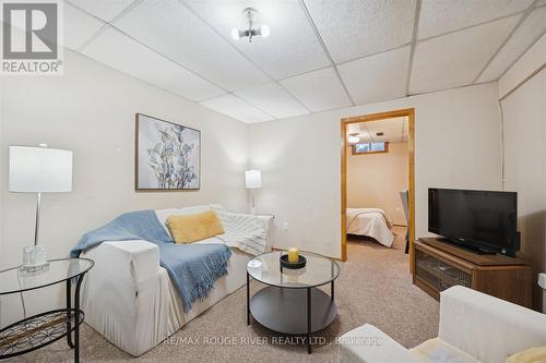 695 Hillcroft Street, Oshawa (Eastdale), ON - Indoor Photo Showing Living Room