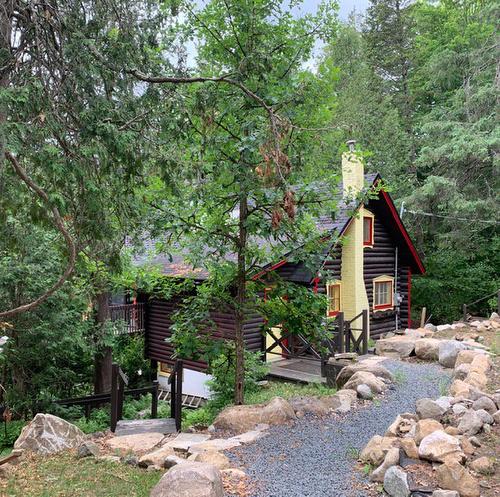 Façade - 2322  - 2334 Boul. De Ste-Adèle, Sainte-Adèle, QC - Outdoor