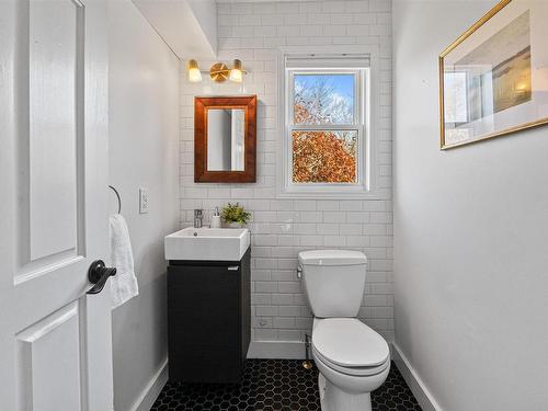 25 Dorothea Drive, Dartmouth, NS 