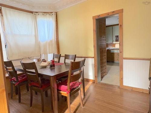 142 Mowatt Street, Shelburne, NS 