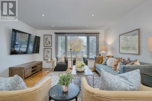 2972 Oslo Crescent, Mississauga, ON - Indoor Photo Showing Living Room