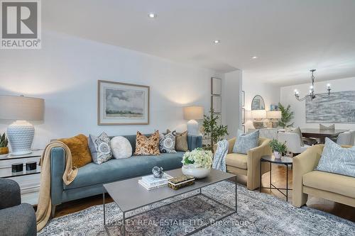 2972 Oslo Crescent, Mississauga, ON - Indoor Photo Showing Living Room