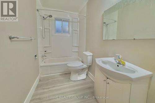 Upper - 101 Culver Crescent, London East (East H), ON - Indoor Photo Showing Bathroom