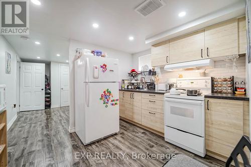 11 Bucannan Road, Toronto, ON - Indoor Photo Showing Kitchen