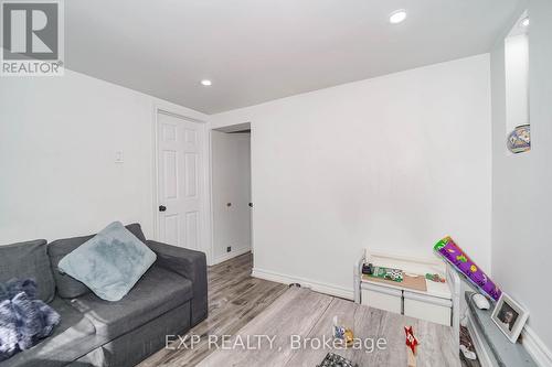 11 Bucannan Road, Toronto, ON - Indoor