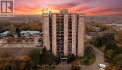 101 - 975 WARWICK COURT  Burlington, ON L7T 3Z7