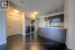 1604 - 4011 BRICKSTONE MEWS  Mississauga, ON L5B 0G3