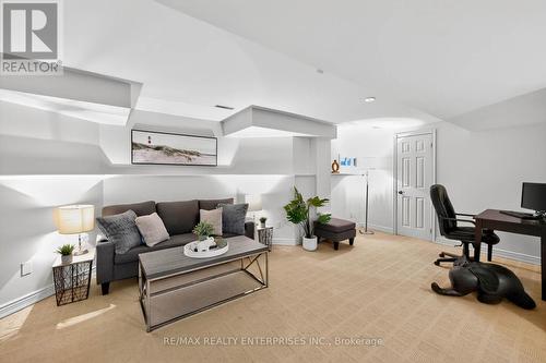 336 Oakridge Court, Oakville, ON - Indoor