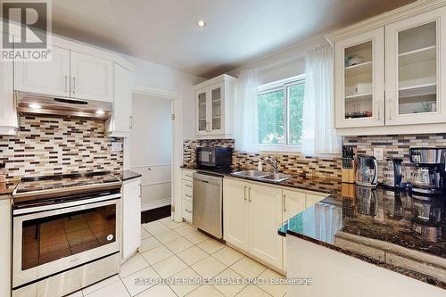 2221 Ghent Avenue, Burlington, ON - Indoor Photo Showing Kitchen With Double Sink