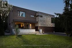 42 TALWOOD DRIVE  Toronto, ON M3B 2P5