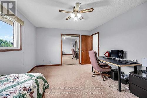 140 Solomon Crescent, Hamilton, ON - Indoor Photo Showing Other Room
