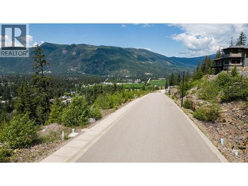 262 Bayview Drive, Sicamous, BC 