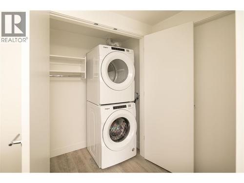 1626 Water Street Unit# 1206, Kelowna, BC - Indoor Photo Showing Laundry Room