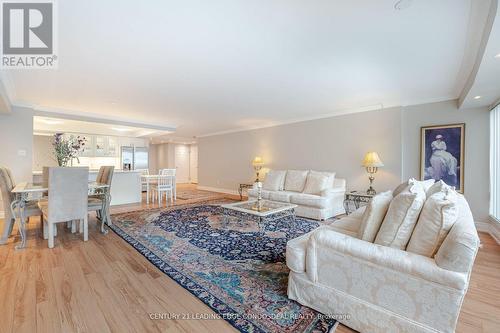 2106 - 33 University Avenue, Toronto, ON - Indoor Photo Showing Living Room