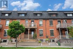 55 ARGYLE AVENUE  Ottawa, ON K2P 1B3