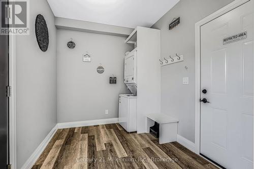 621 Lindsay  30 Road, Northern Bruce Peninsula, ON - Indoor Photo Showing Other Room