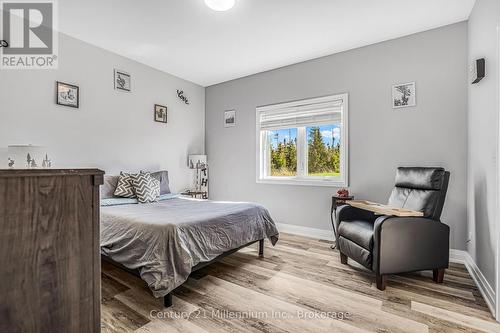 621 Lindsay  30 Road, Northern Bruce Peninsula, ON - Indoor Photo Showing Bedroom