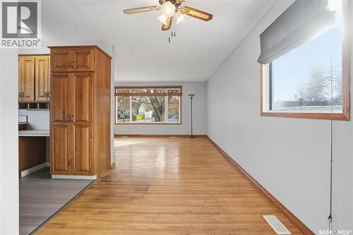128 Yarnton Crescent, Regina, SK - Indoor Photo Showing Other Room