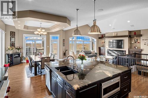 8099 Wascana Gardens Crescent, Regina, SK - Indoor