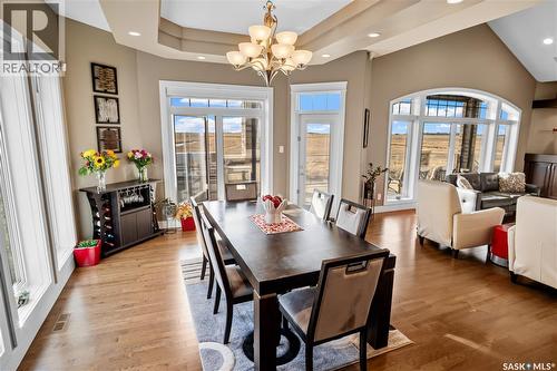 8099 Wascana Gardens Crescent, Regina, SK - Indoor