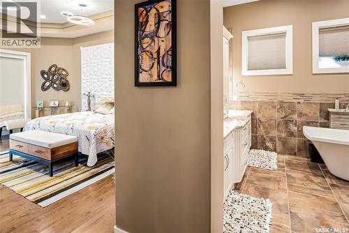 8099 Wascana Gardens Crescent, Regina, SK - Indoor Photo Showing Bathroom