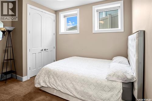8099 Wascana Gardens Crescent, Regina, SK - Indoor Photo Showing Bedroom