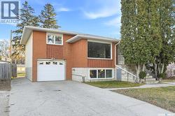 812 L AVENUE N  Saskatoon, SK S7L 2R4