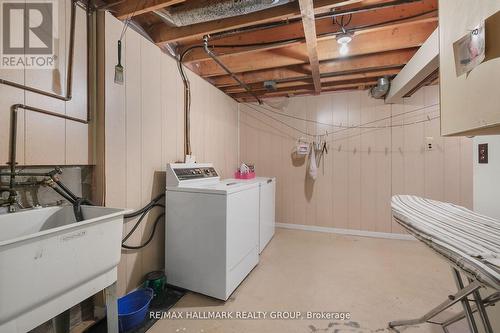 625 Trelawny Private, Ottawa, ON - Indoor Photo Showing Laundry Room