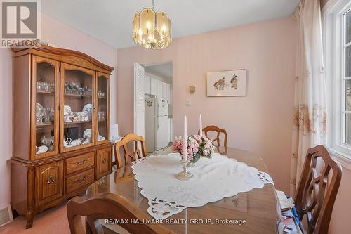 625 Trelawny Private, Ottawa, ON - Indoor Photo Showing Dining Room