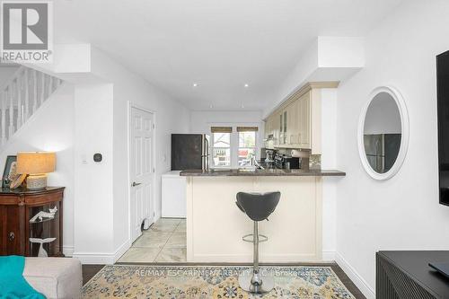 128 Crosthwaite Avenue N, Hamilton, ON - Indoor