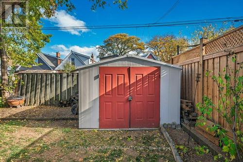 128 Crosthwaite Avenue N, Hamilton, ON - Outdoor