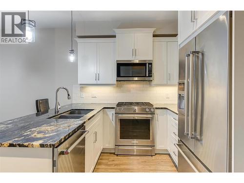 Kitchen - 3359 Cougar Road Unit# 42, West Kelowna, BC - Indoor Photo Showing Kitchen With Stainless Steel Kitchen With Double Sink With Upgraded Kitchen