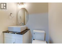 Main Level Bedroom Ensuite - 