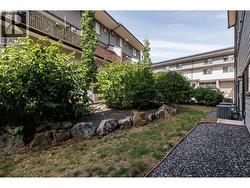 Back Common Grass Area - 