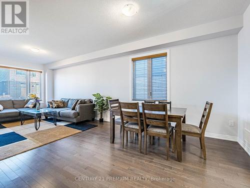 60 Yale Drive, Hamilton, ON - Indoor