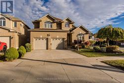 1012 GREENHILL AVENUE  Hamilton, ON L8G 5G9