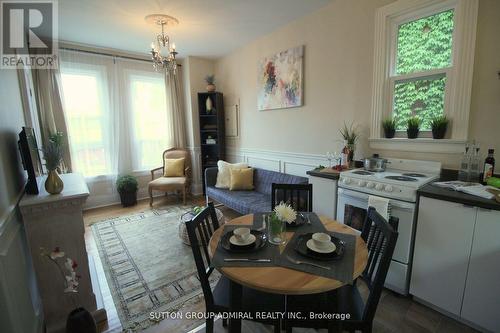 164 Wentworth Street S, Hamilton, ON - Indoor Photo Showing Dining Room