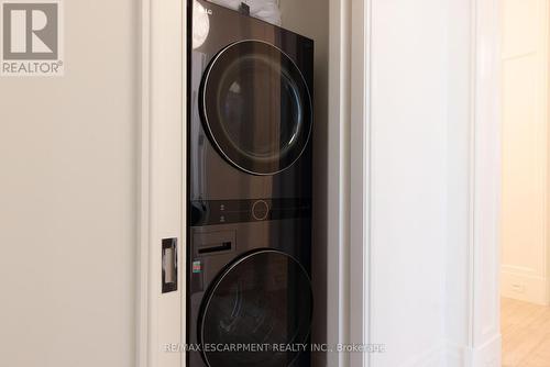 Ph1 - 300 Randall Street, Oakville, ON 