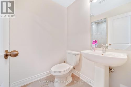 1024 Skyridge Boulevard, Pickering, ON - Indoor Photo Showing Bathroom