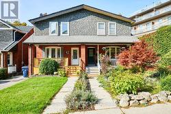44 BIRCHMOUNT ROAD  Toronto, ON M1N 3J4