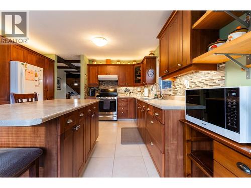 7742 St Mark Crescent, Prince George, BC - Indoor Photo Showing Kitchen