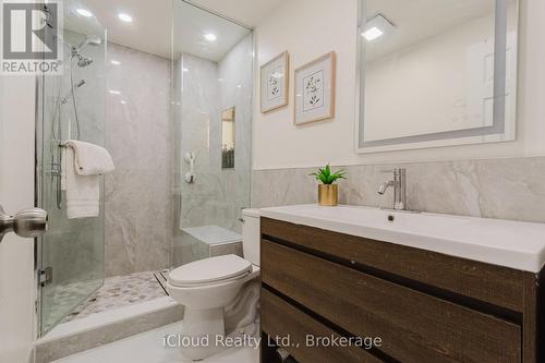 2nd Floor Bathroom - 19 Goodwood Drive, Markham, ON - Indoor Photo Showing Bathroom